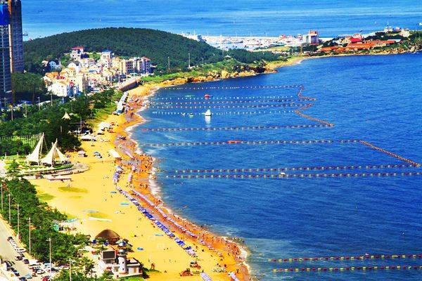 7月1日,威海国际海水浴场正式开放