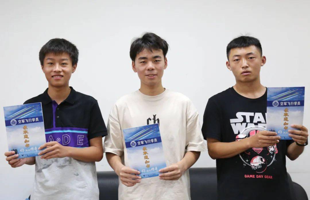 邳州这名"准飞行员"高考录取通知书已送达!