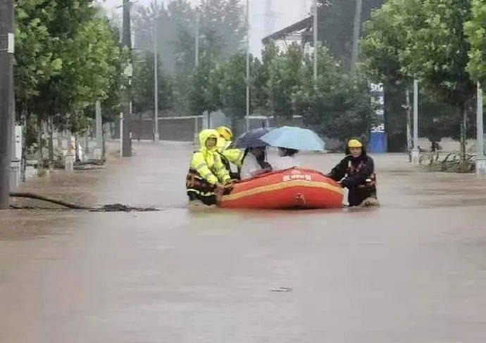 极端暴雨千年一遇,郑州3天下了1年的雨!