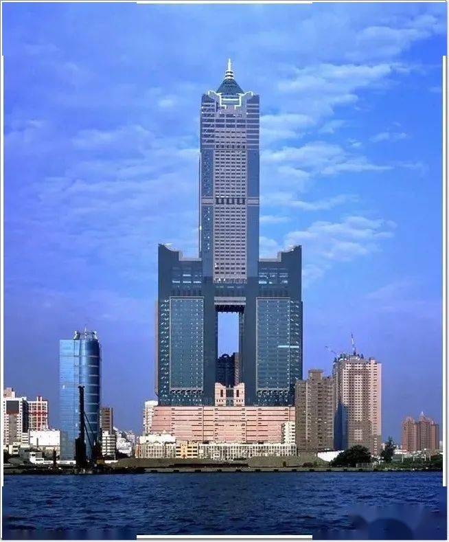 【工程】378米!台湾高雄85大楼,用幕墙拼出一个"高"字