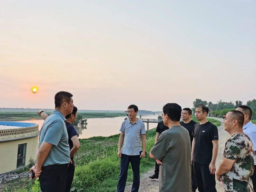 县领导到卫运河夏津段现场办公