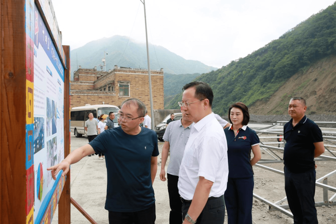 李昊天带队专题督导重点项目建设等工作并现场办公