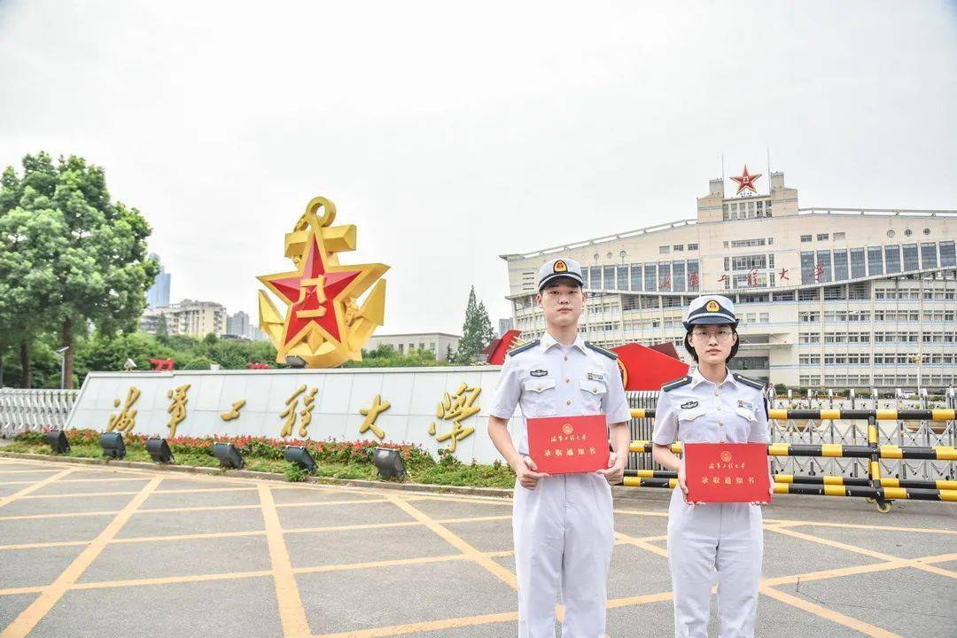 王嫣睿)陆军特种作战学院(供图:陈欢 王翰阳 张乃文)陆军装甲兵学院