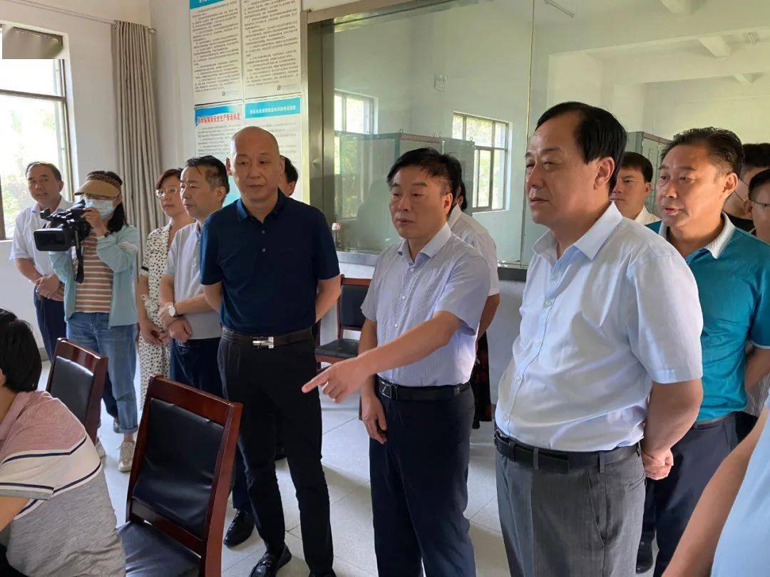 动态宿州市人大常委会副主任侯家春调研供水工作