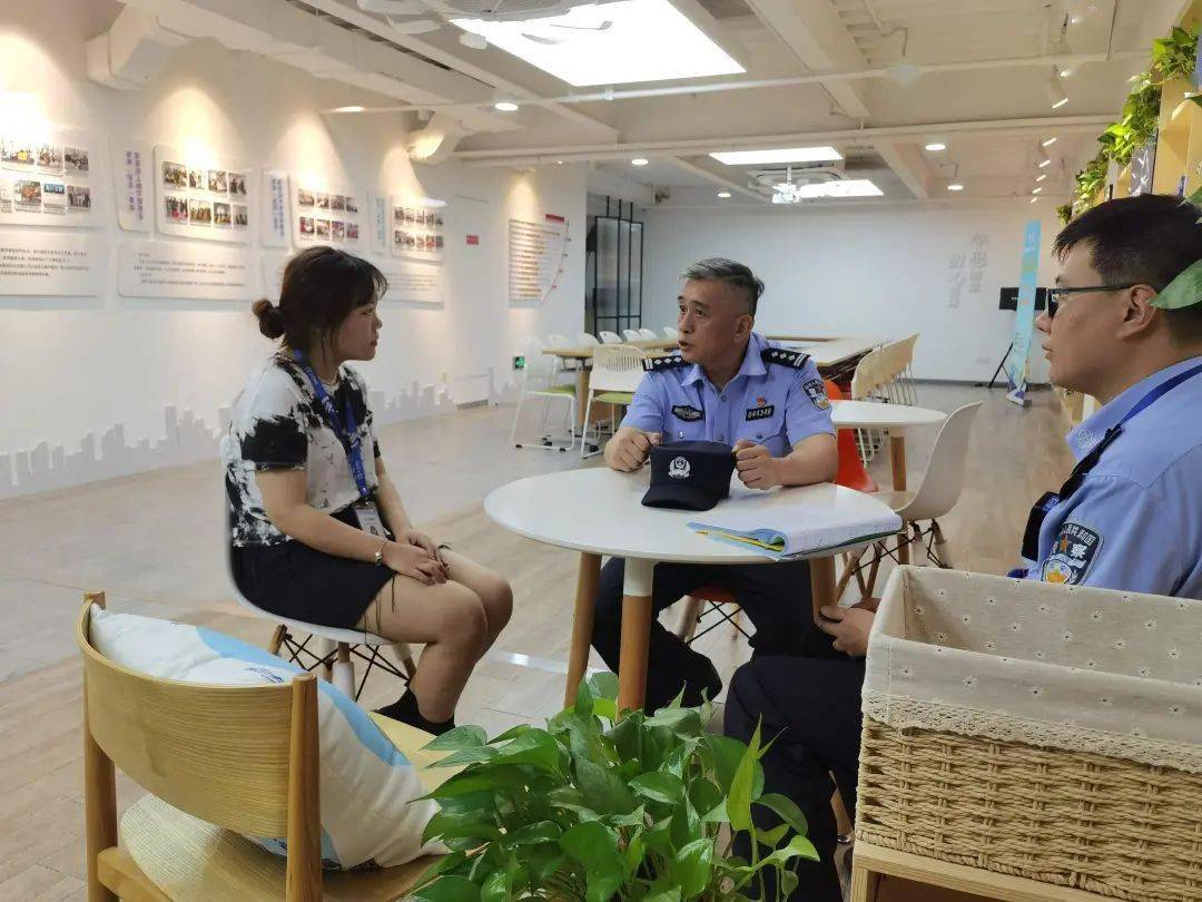 1 海滨新村派出所第一时间与产业园区管理方取得联系,并为 园区管理