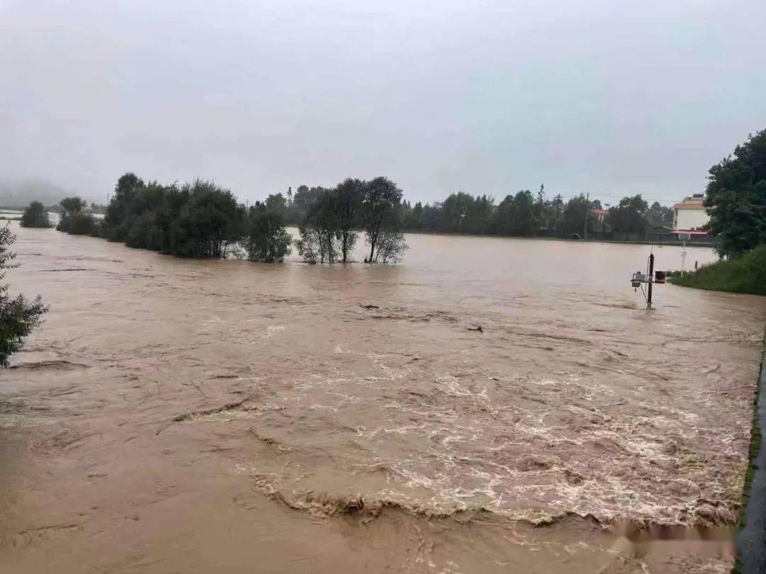 盈江多个山区乡镇遭暴雨侵袭