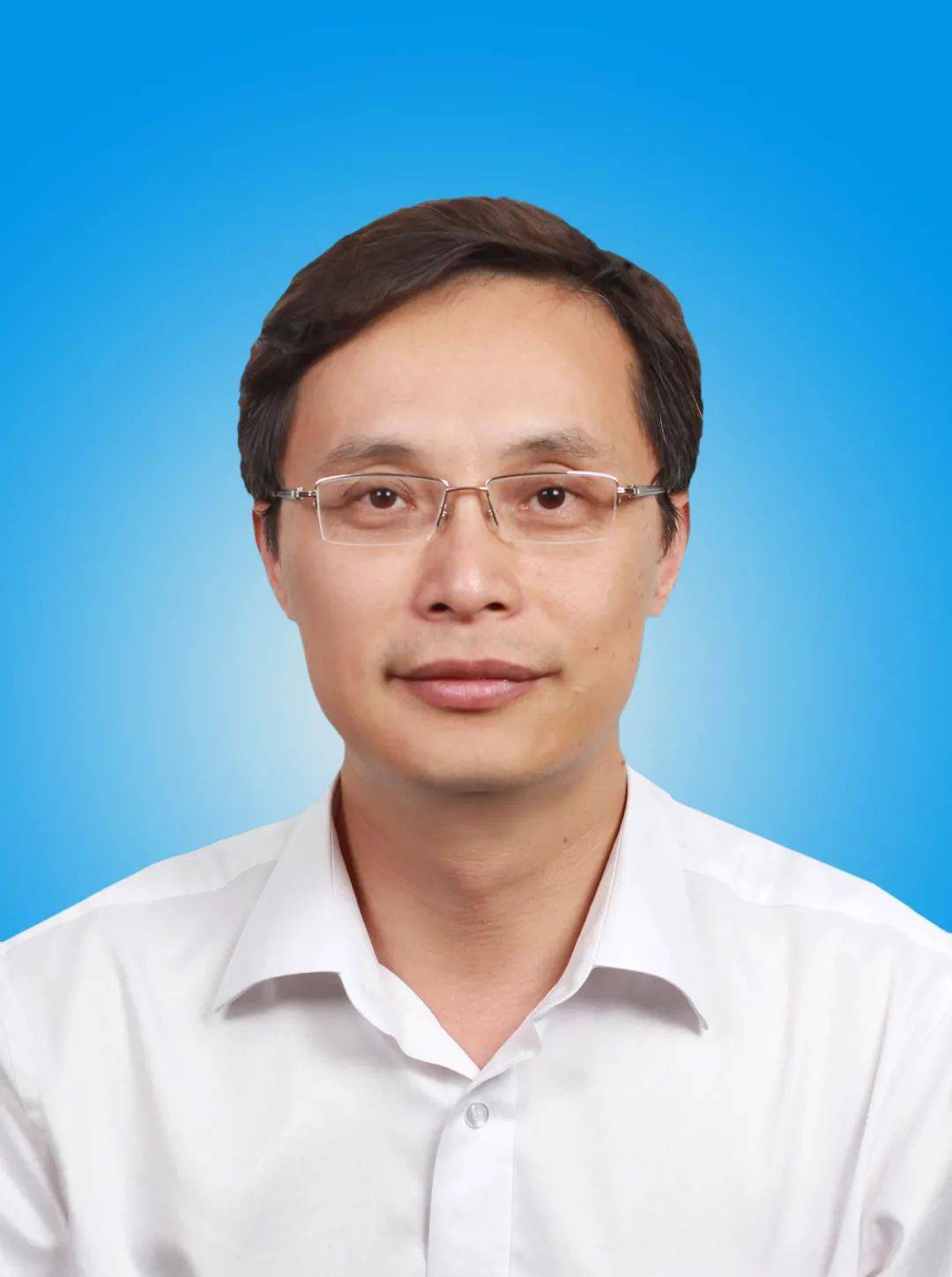 黄璐琦任国家中医药管理局副局长,党组成员