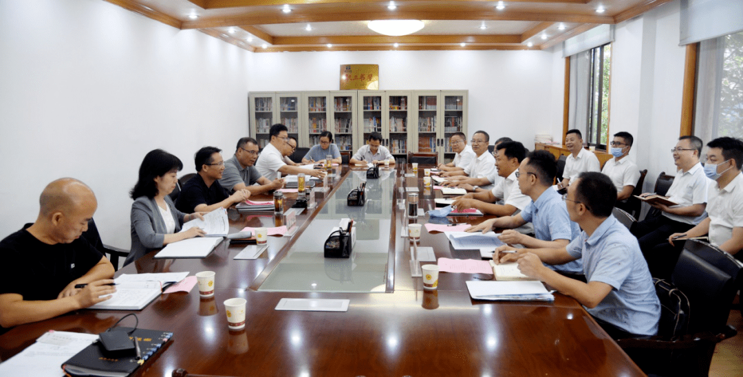 丁雄军会见中铁三局集团副总经理黄林一行