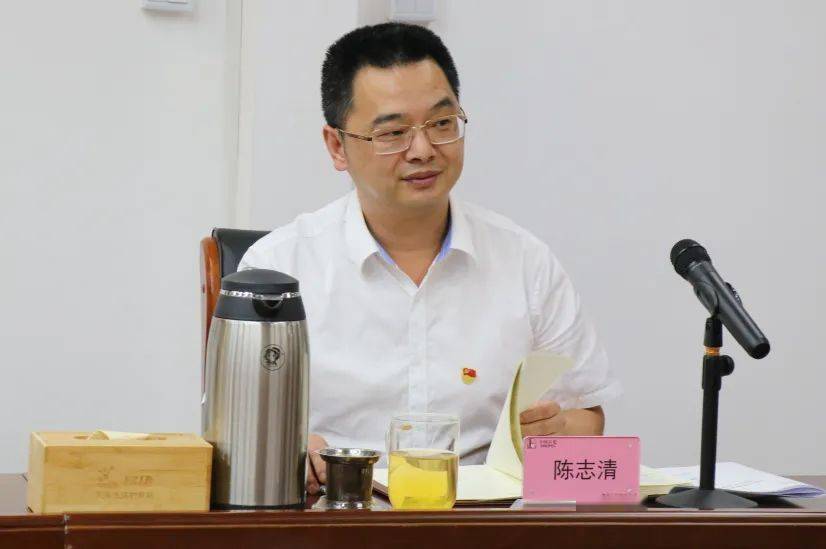 黑龙江石油组织召开2021年度大学生座谈会