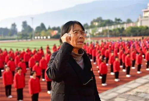 张桂梅简介