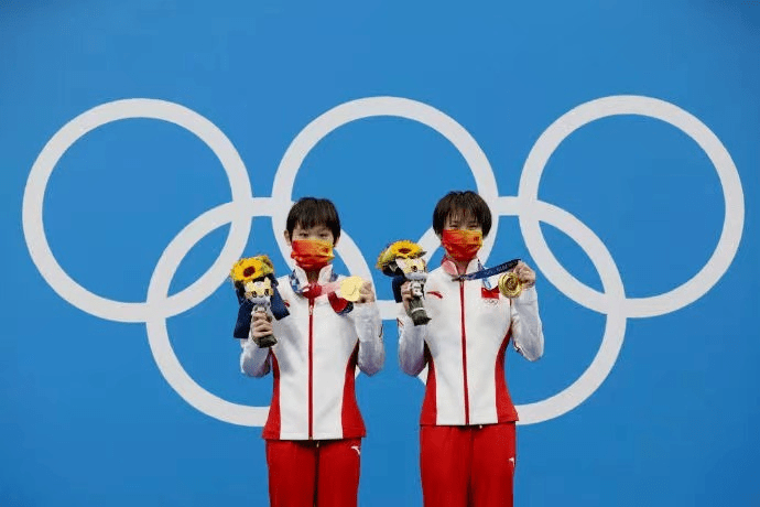 7月27日,在东京奥运会跳水项目女子双人10米台决赛中,陈芋汐与搭档