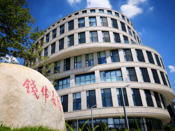开学季上海大学满足你的一切好奇心