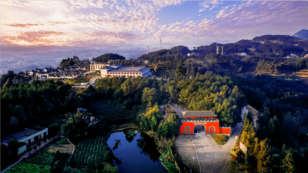 天气转凉,高县这个地方徒步慢旅游和这个季节很配哦!