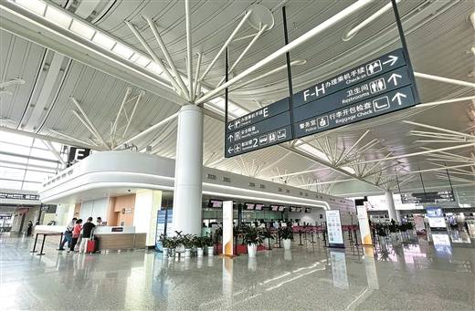 8月26日拍摄的南京禄口国际机场t1航站楼出发大厅. 新华社发