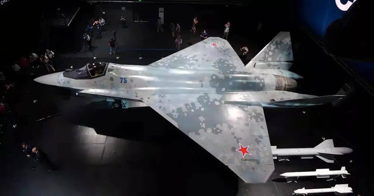俄罗斯:正在等待印度做出采购轻型五代机的决定