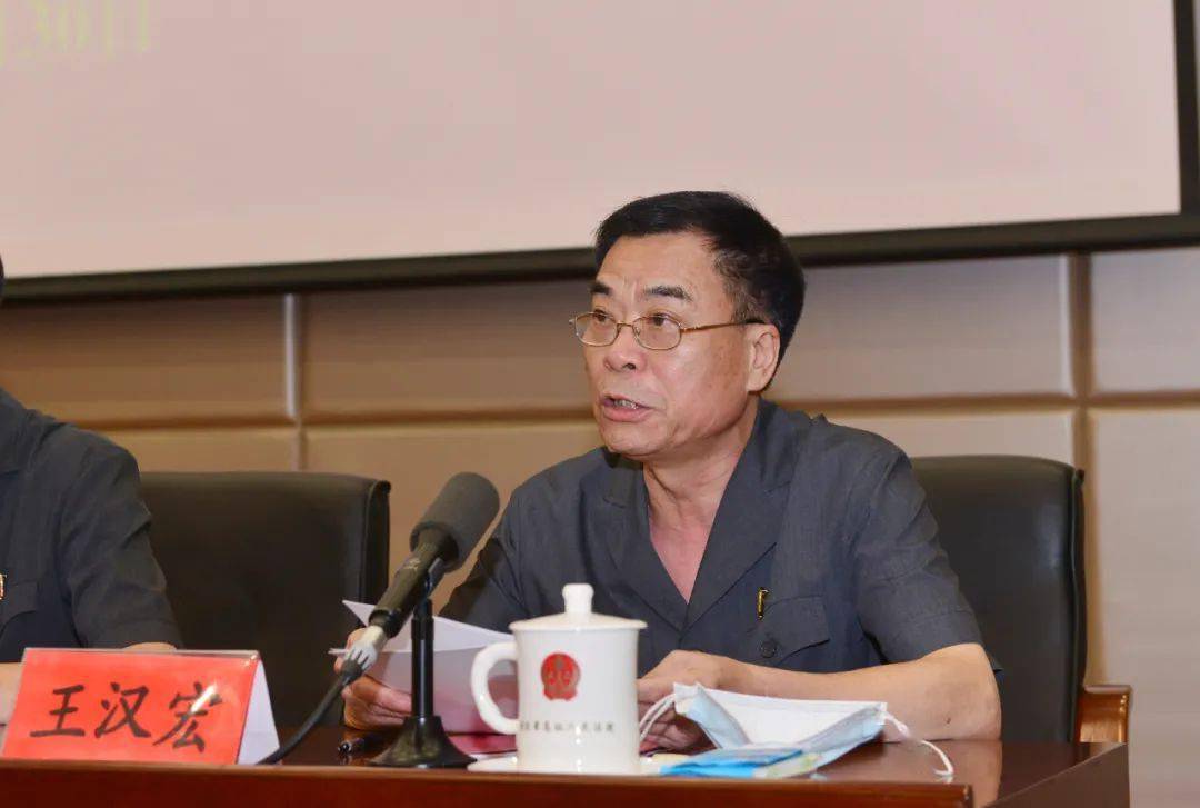 福建高院举行英模先进事迹暨老政法人讲优良传统报告会