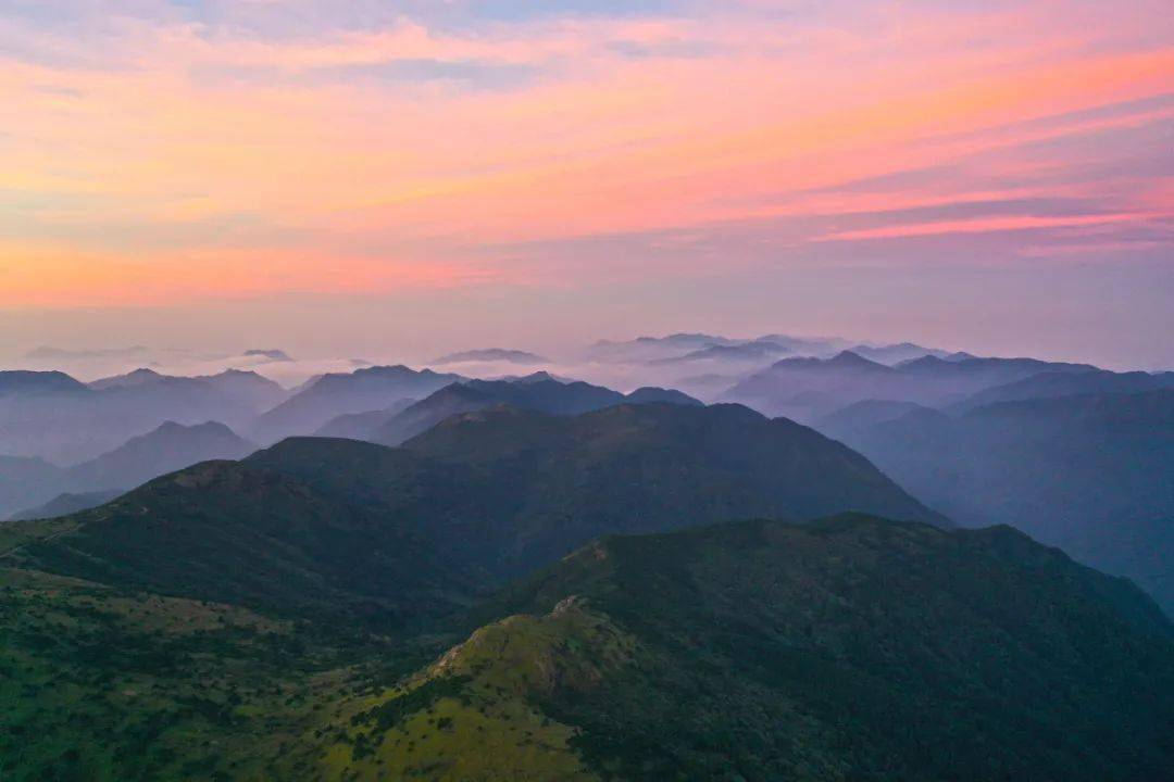 盛世美铅 | 我在黄冈山,带你远眺日出!