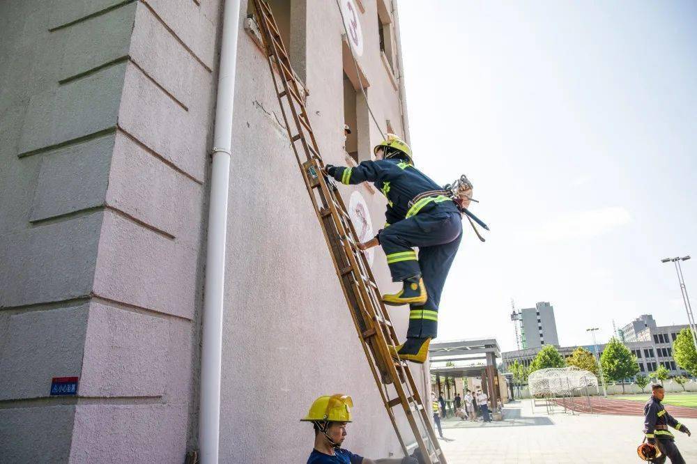 廊坊消防圆满完成国家综合性消防救援队伍消防员招录体能和岗位适应性