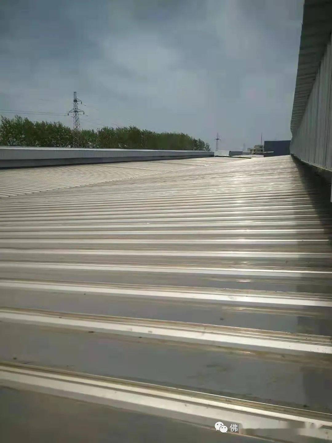 华乐集团q18-1不锈钢屋顶板:不怕海风吹,不怕雨水泡!