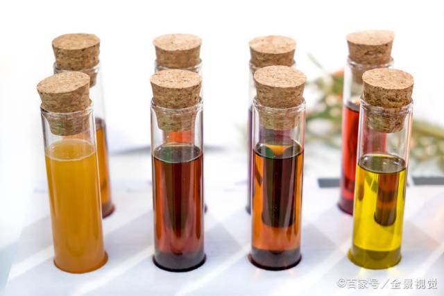 喝酒者|喝酒者，出現4個跡象，肝臟已受損，盡早戒酒，不要拿生命開玩笑