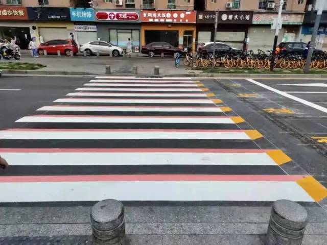 立体斑马线 来自搜狐网
