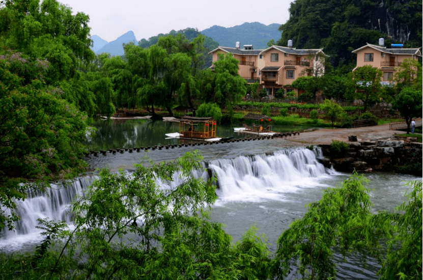 恭城瑶族自治县莲花镇红岩村滚水坝