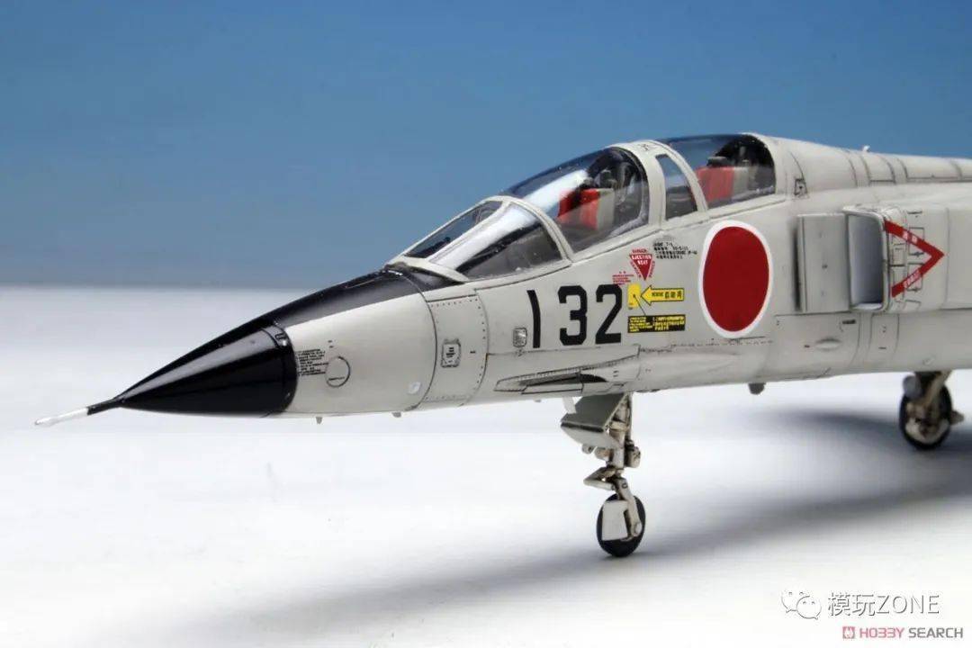 【拼装】platz:1/72 jasdf 超音速喷气教练机 三菱t-2