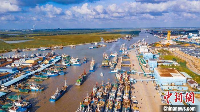 中国黄海·黄沙港开渔节开幕 渔民祭海祈福