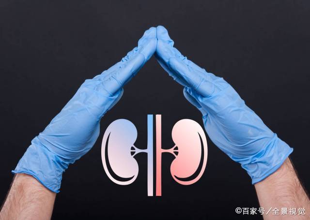 肾脏|身体出现4种症状，可能尿毒症已“上门”，如何护肾？给出2个建议