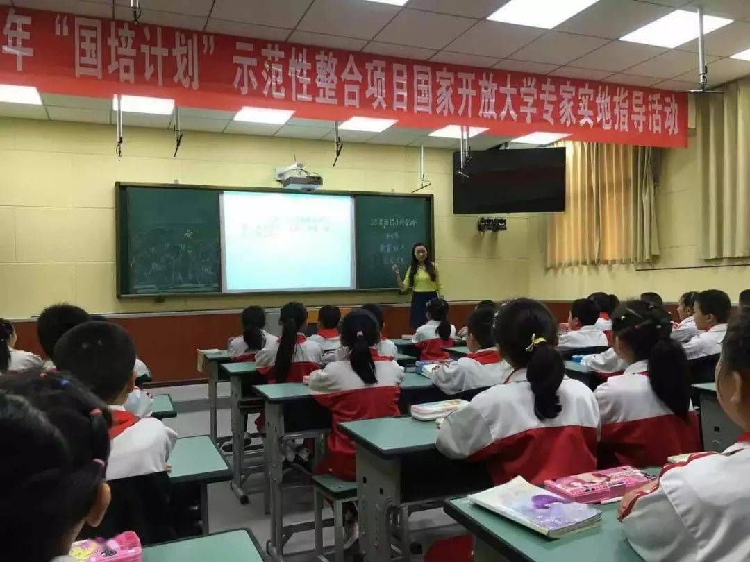 现已推出彭山区实验小学教师盛光林,青神中学教师董昭君,彭山二中教师