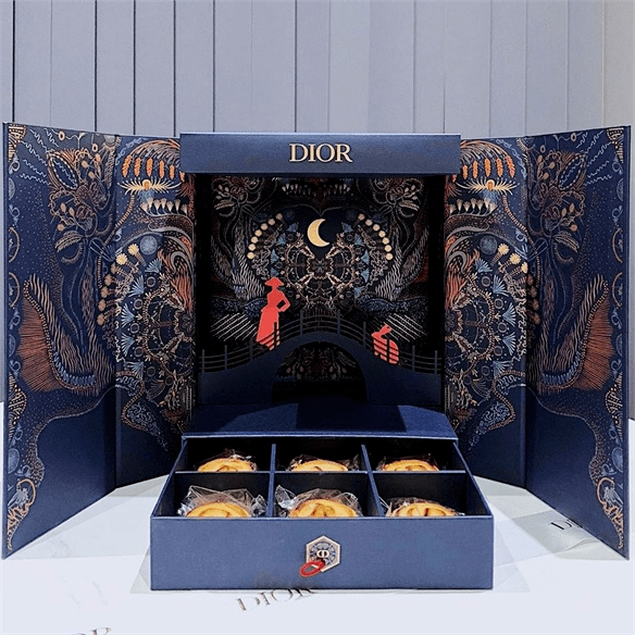 爆火的lv月饼翻车了奢侈品的月饼礼盒原来长这样的