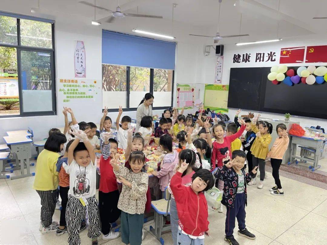 共度美好食光白马桥街道龙江小学举行校园美食节