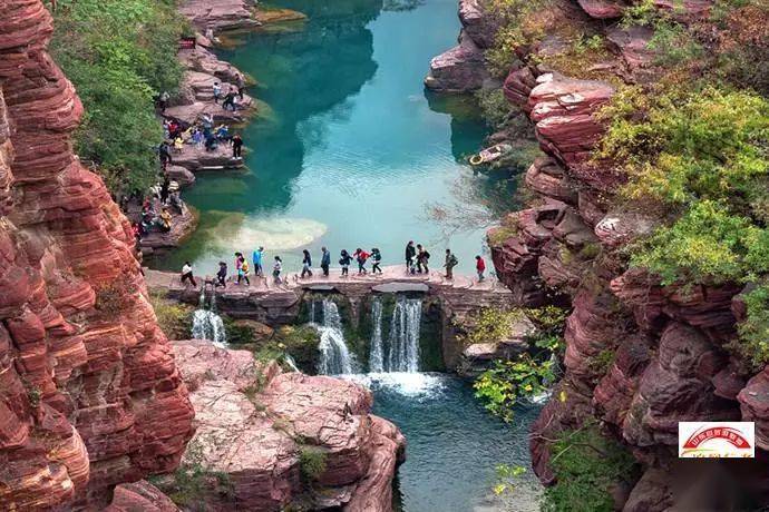 游览最有代表性红石峡-潭瀑峡-泉瀑峡-猕猴谷等旅游景区,领略集泉瀑溪