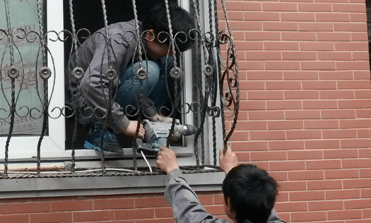 邵阳一男子在搞装修时不幸身亡,原因令人.
