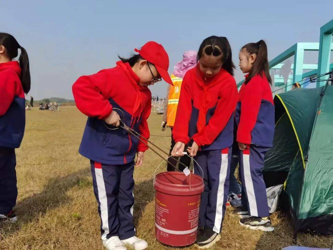 金坛小红妈长荡湖亮出最美的一抹红