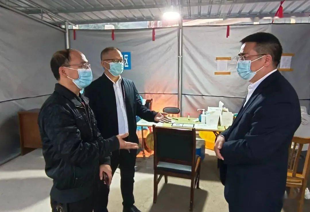 杨德昭到县疾控中心调研
