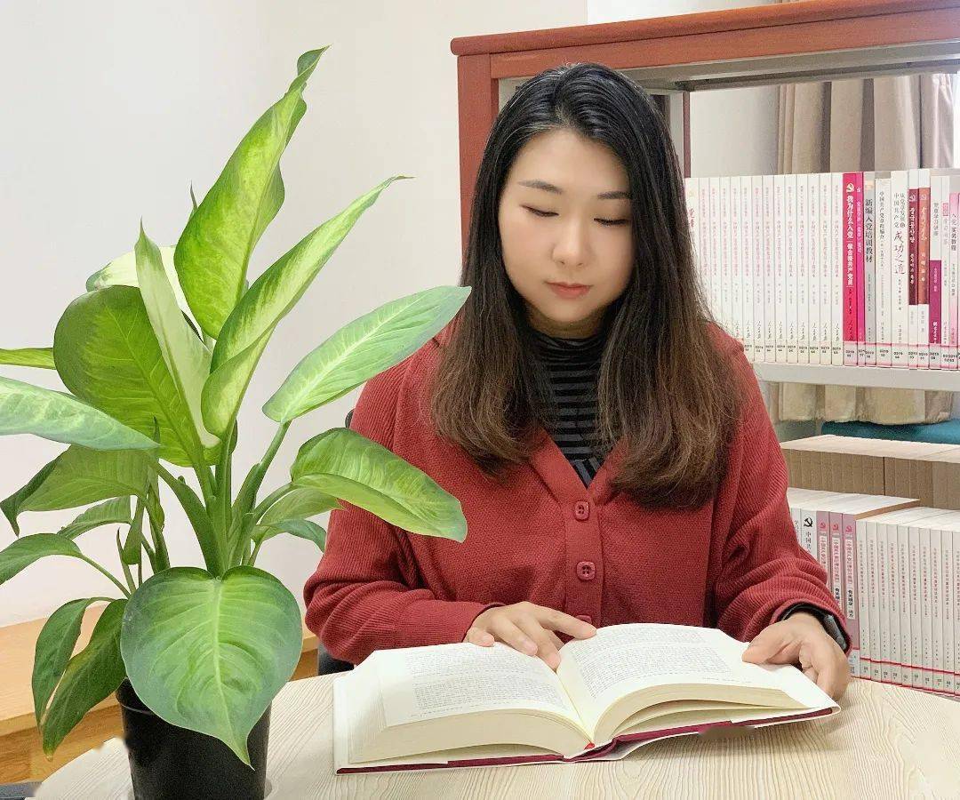 默默耕耘静待花开访顺义区委党校青年教师贾璇