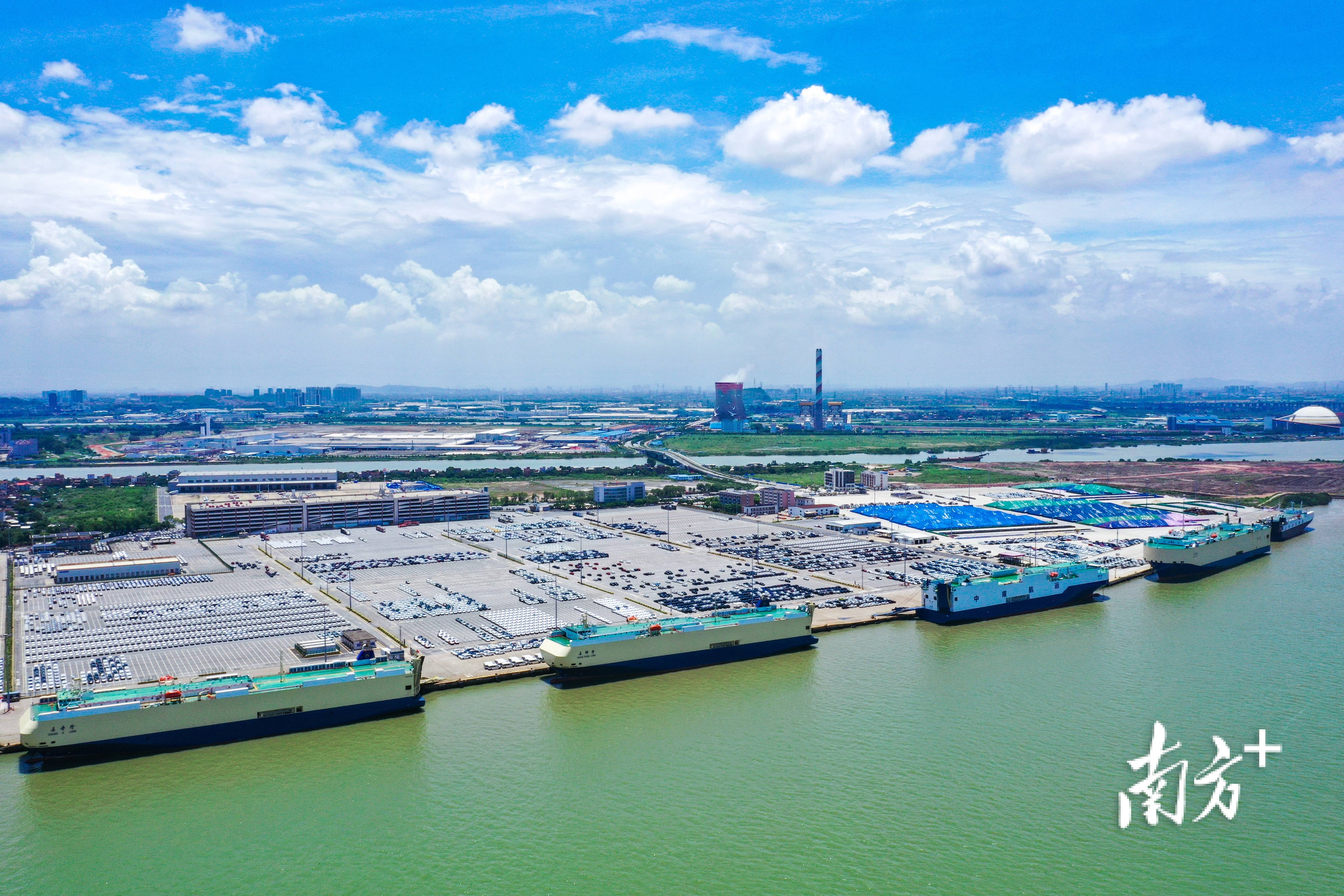 前10月广州港集团外贸货物吞吐量破亿吨_南沙
