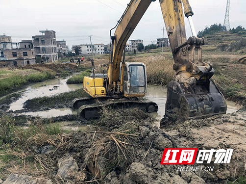 浙江金华一在建工地发生钢结构架倒塌事故已致6死6伤