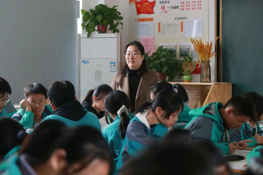 执教:护漕港中学 王黎君△执教:港口学校 曹旭东△执教:三兴学校 孙