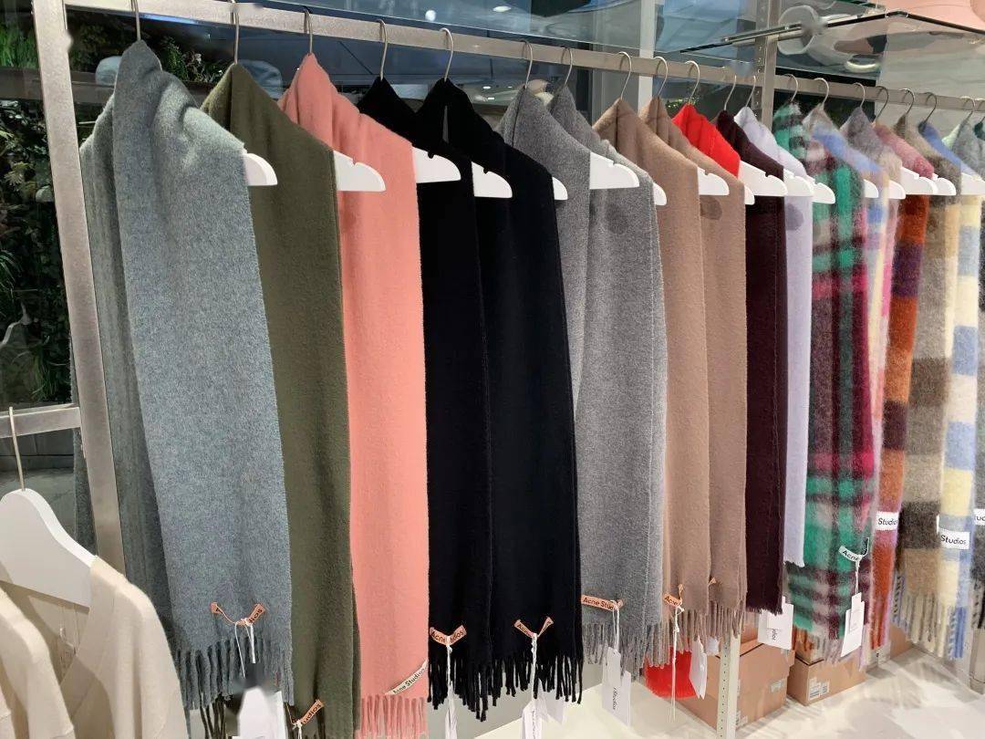 这里的招牌和牛是栃木乙女和牛,这是令和元年诞生的新和牛铭柄,味道