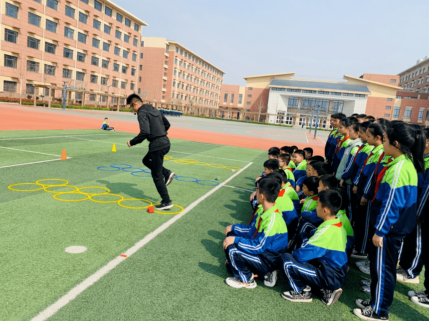 聊城莘县翰林学校小学部:"追根溯源"传统游戏 双减之下点亮童年