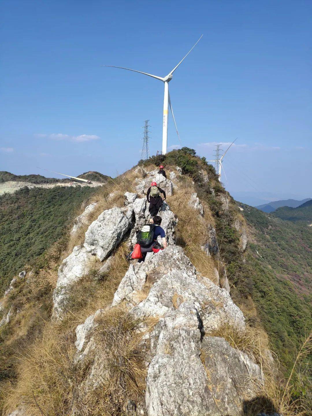 11(周六)出发【秘境清远丨黄花石寨】 勇攀广东第二险峰,体验荒野攀岩