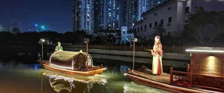 被誉为"温州城市客厅"的印象南塘景区,除了沉浸式夜游体验项目"塘河