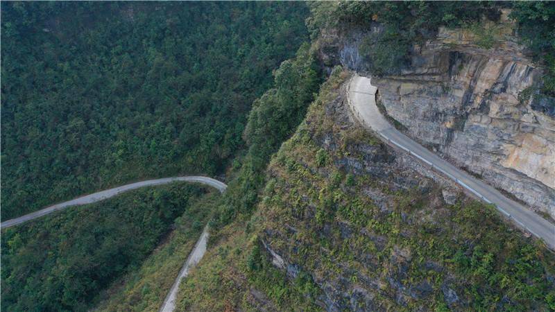 彭水棣棠乡"挂壁"公路美如画_牌楼村_都督乡_丰都县