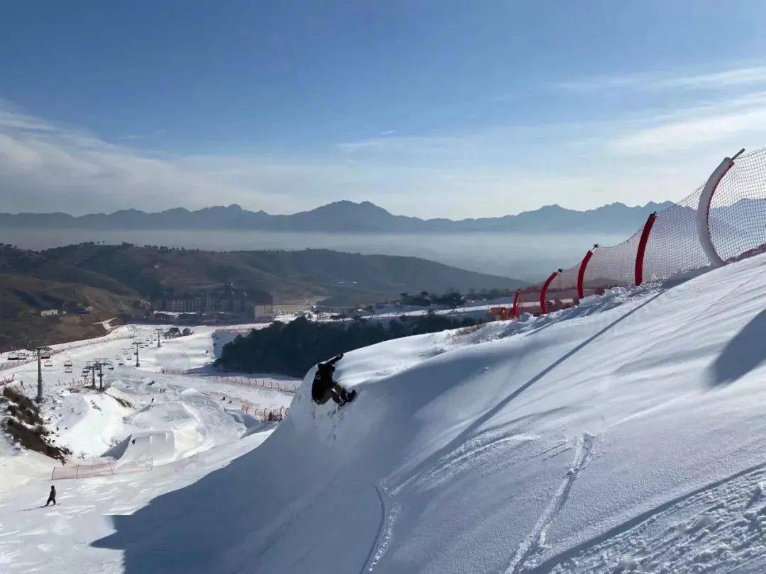 元旦2日·七山滑雪场 温泉 | 远离人群,纵横山野!