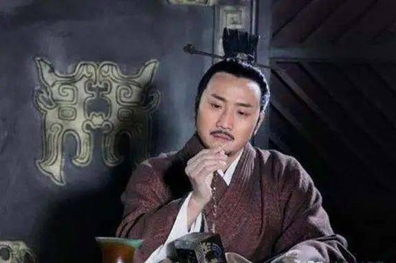 再比如,《吕氏春秋》里这个小故事:昏庸的齐湣王终于亡了国,逃到卫国.