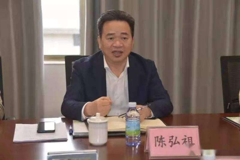 陈弘祖强调:工商联所属商会,民营企业要强化政治引领,加强党建工作,要