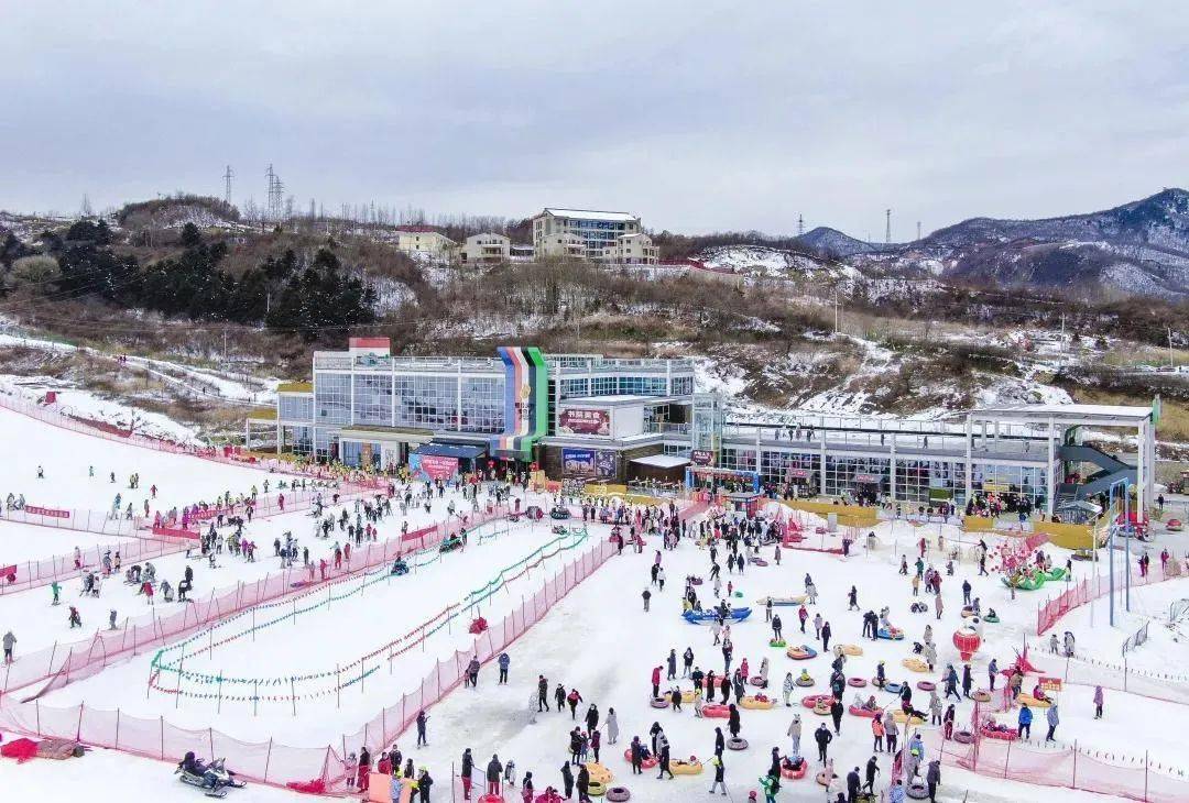 07 龙头山滑雪场汉中龙头山国际旅游度假区位于川陕交界处米仓山主梁