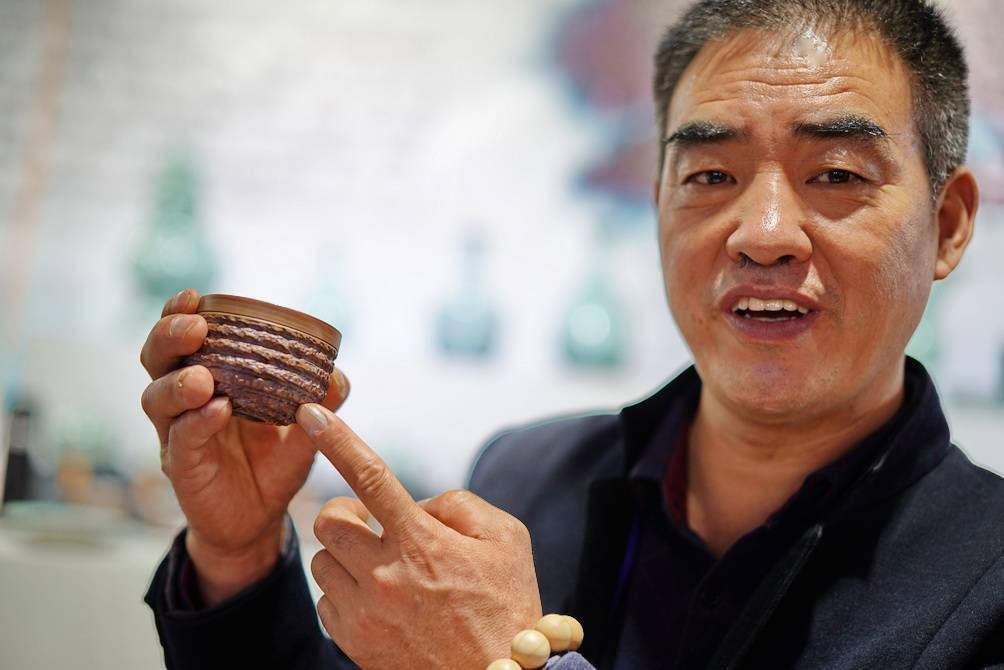 汝窑匠人娄根旺守得云开见日月终获中国传统手工艺大师称号